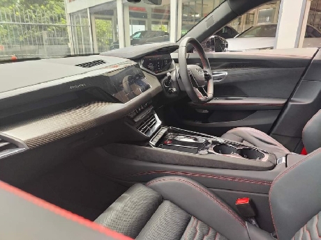 Audi RS e-tron GT EV-637 Hp 637-Rs 4,800,000 -SOLD